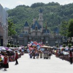 How many unnecessary and annoying umbrellas can you spot?