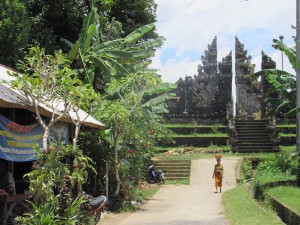 Path leading from staging area temple to main temple.